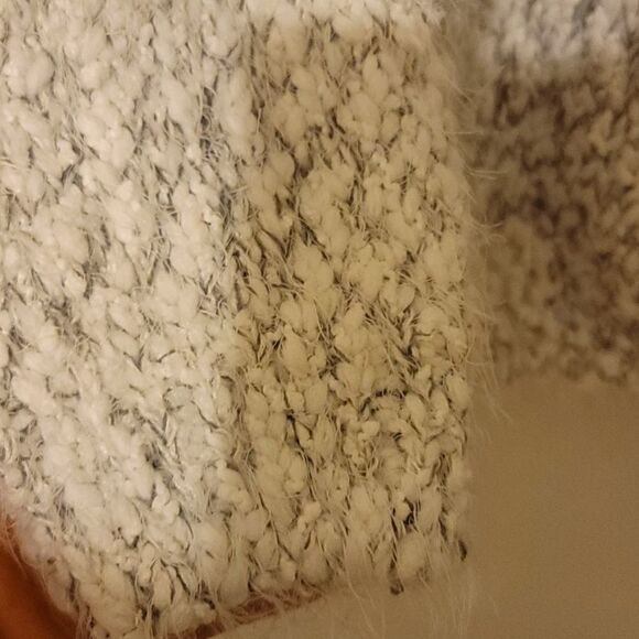 Buffalo David Bitton sweater size large - Picture 3 of 7